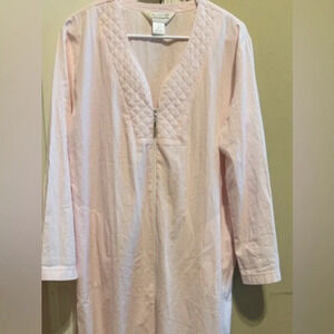 Diamond Tea Pink White Long Zipper Robe Sz M